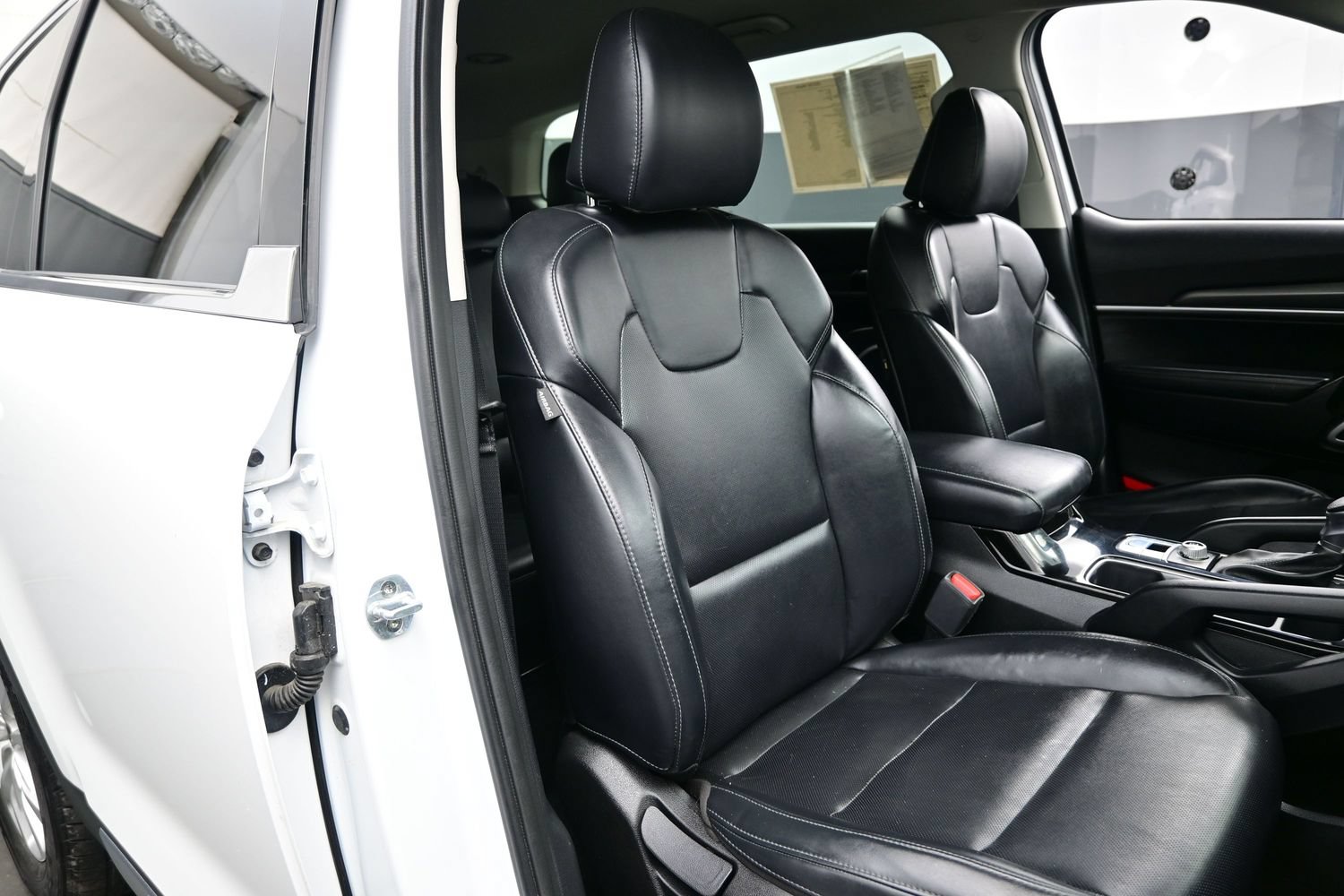 Used 2020 Kia Telluride LX AWD/4WD image 13