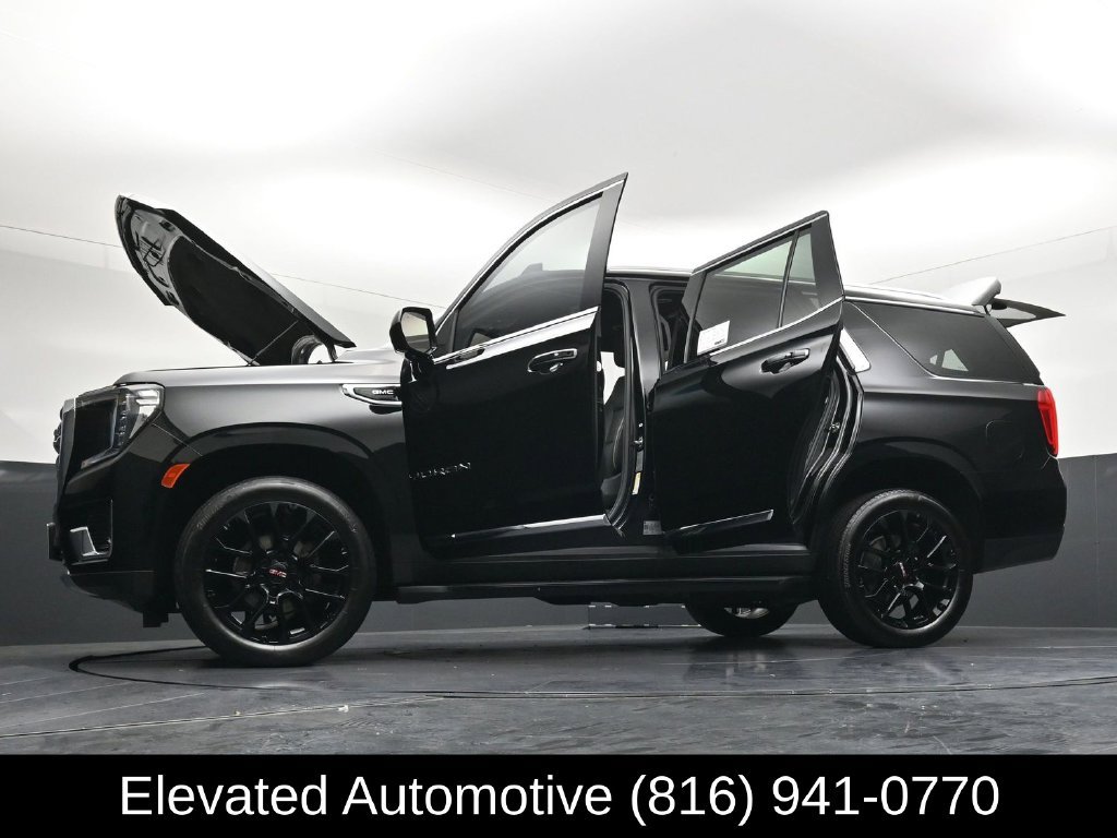 Used 2023 GMC Yukon SLT AWD/4WD image 40