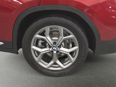 Used 2021 BMW X4 xDrive30i w/ Convenience Package image 31