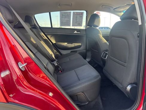 Used 2020 Kia Sportage LX FWD image 12