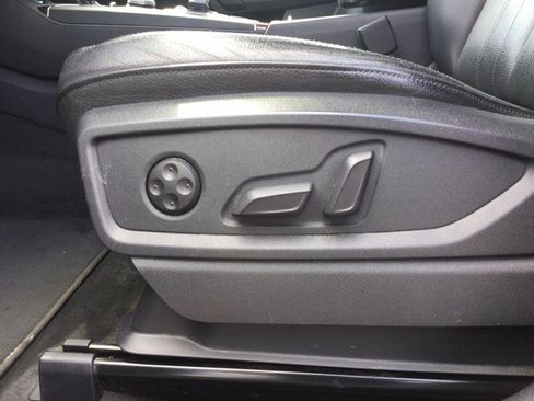 Used 2019 Audi Q5 2.0T Premium AWD/4WD image 22