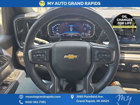 Used 2024 Chevrolet Silverado 3500 High Country w/ Technology Package AWD/4WD image 11