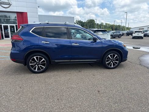 Used 2017 Nissan Rogue SL w/ SL Premium Package AWD/4WD image 8