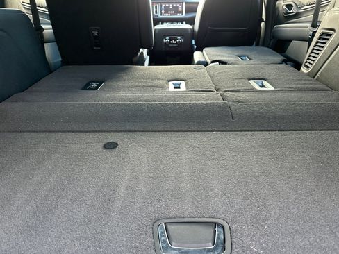 Used 2021 GMC Yukon Denali image 17