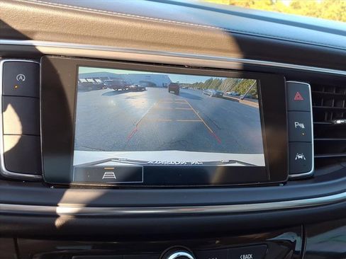 Used 2023 Buick Enclave Essence w/ Experience Buick Package image 19