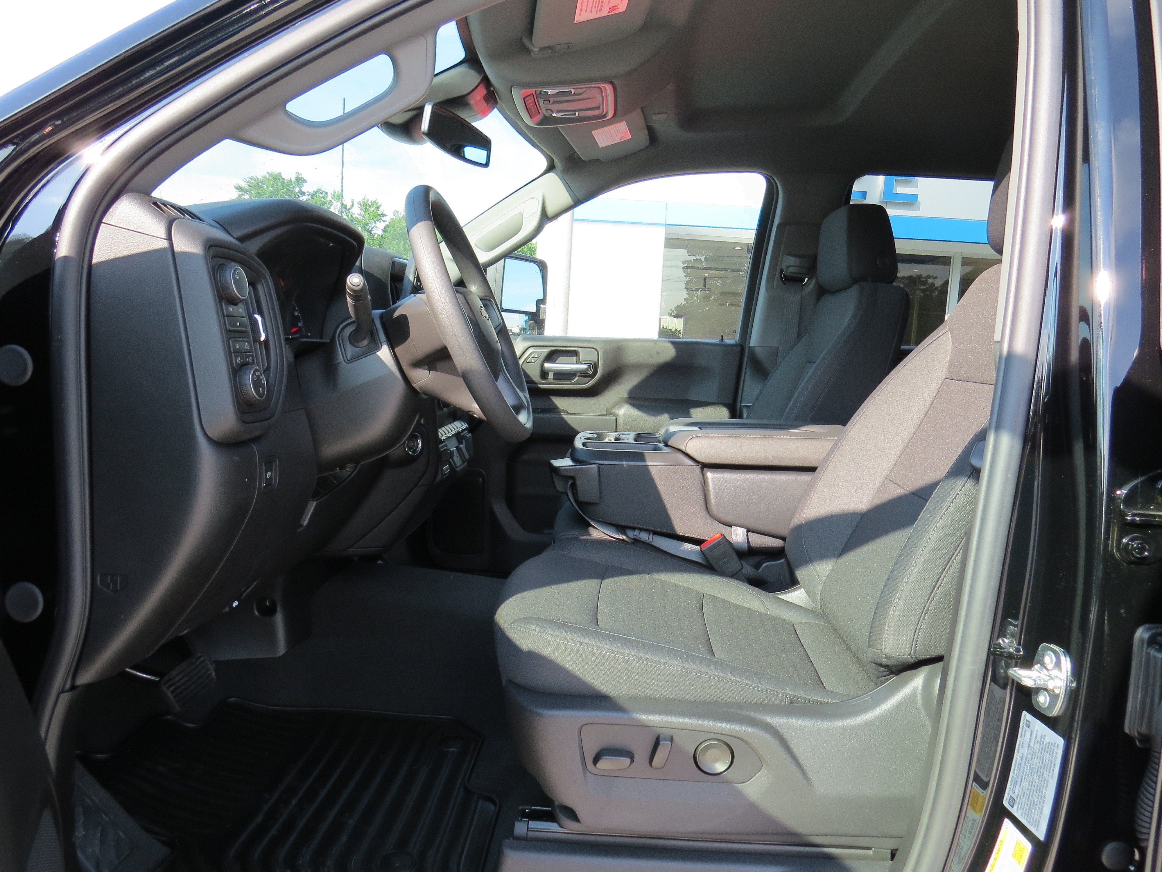 New 2026 Chevrolet Silverado 2500 Custom w/ Custom Value Package AWD/4WD image 16