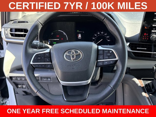 Used 2024 Toyota Sienna XLE w/ XLE Plus Package FWD image 19