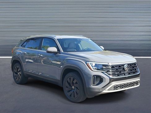 New 2026 Volkswagen Atlas Cross Sport SE image 2