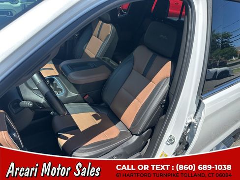 Used 2022 Chevrolet Silverado 1500 High Country w/ Technology Package AWD/4WD image 20