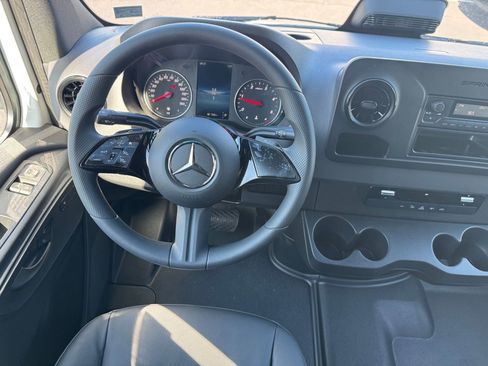New 2025 Mercedes-Benz Sprinter 3500 image 8