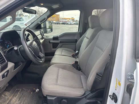 Used 2020 Ford F250 XLT image 5