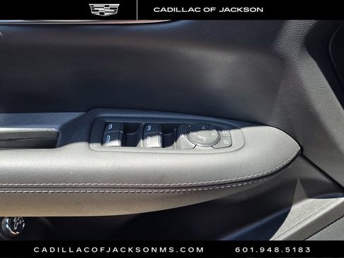 Used 2025 Cadillac XT5 Luxury FWD image 26