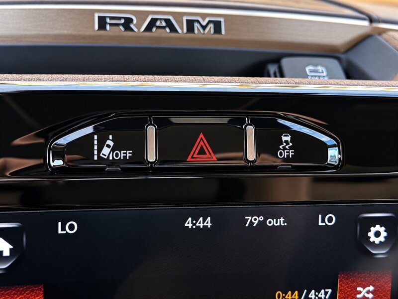 Used 2020 RAM 3500 Limited AWD/4WD image 28