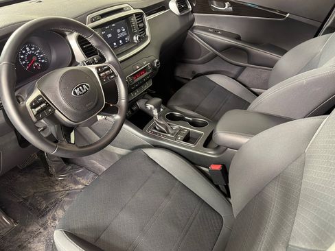 Used 2019 Kia Sorento L w/ Option Group 020 image 9