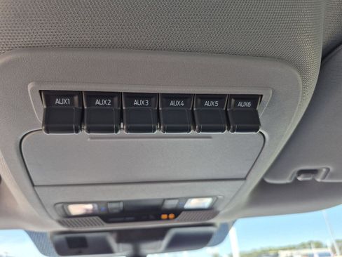 New 2026 Ford F550 4x4 Crew Cab image 17