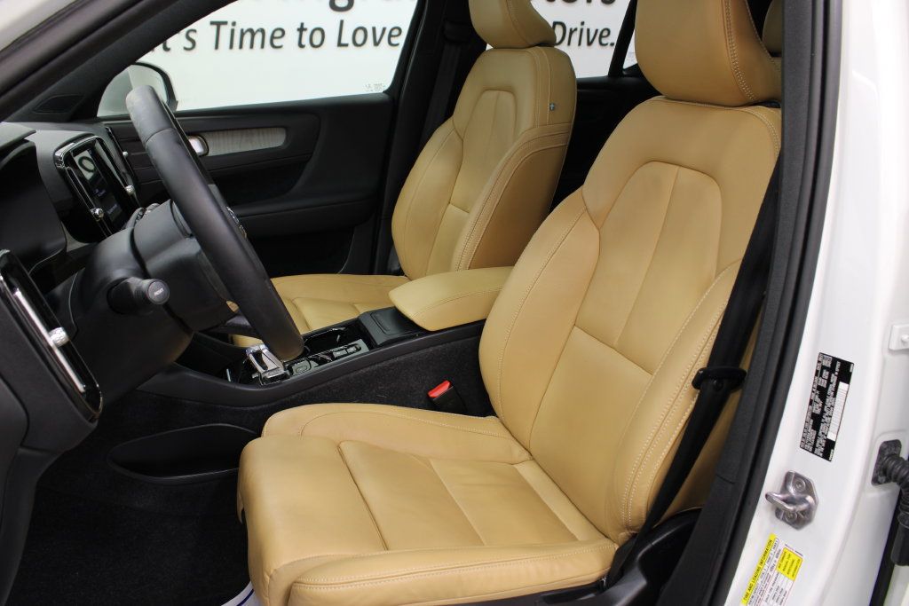 Used 2022 Volvo XC40 T5 Inscription w/ Advanced Package AWD/4WD image 16