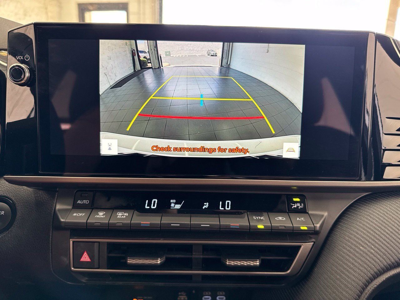Used 2026 Toyota Camry SE w/ Multimedia Upgrade Package FWD image 25