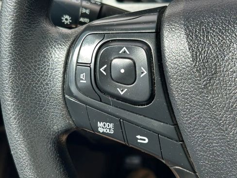 Used 2016 Toyota Camry LE image 30