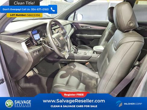 Used 2024 Cadillac XT6 Luxury w/ LPO, Floor Liner Package AWD/4WD image 9