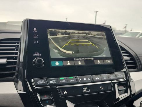 Used 2024 Honda Odyssey Touring image 23