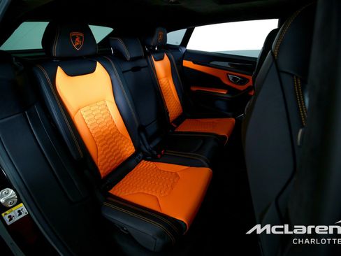 Used 2021 Lamborghini Urus image 24