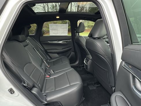 New 2025 INFINITI QX50 Sport image 10