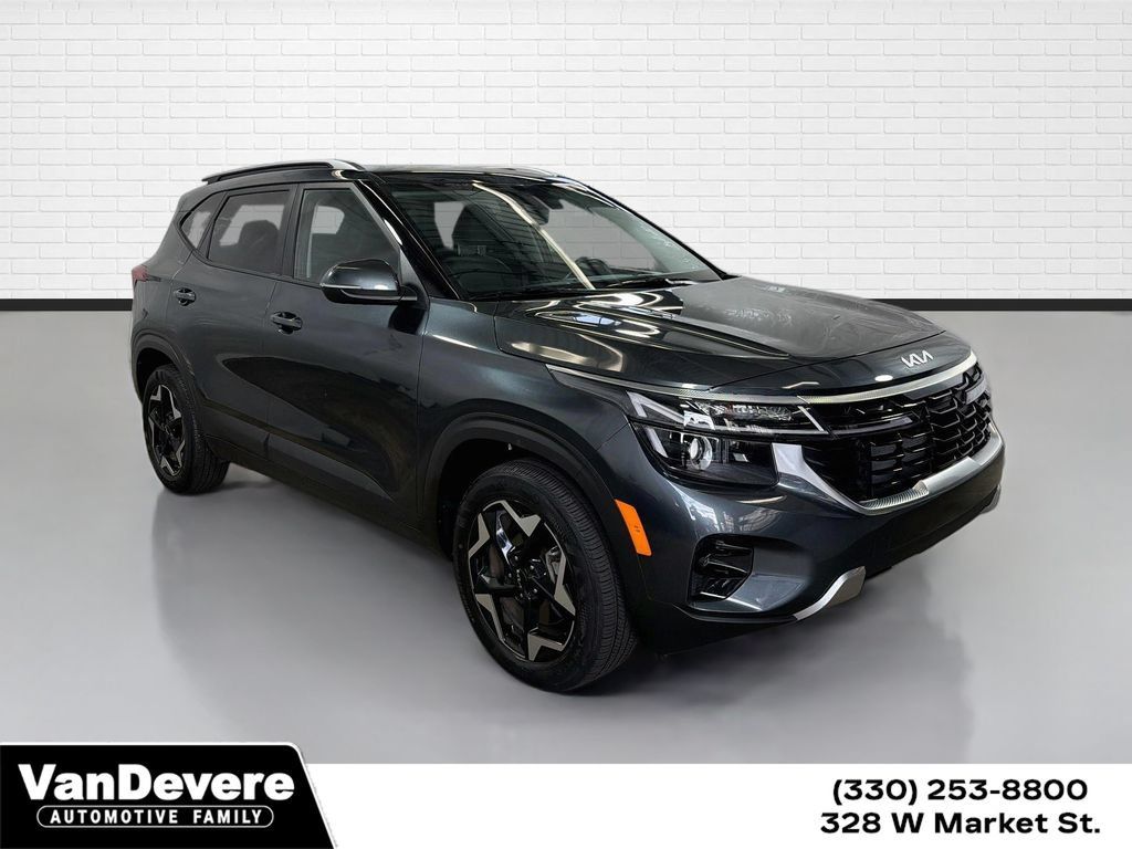 Used 2025 Kia Seltos S AWD/4WD image 1