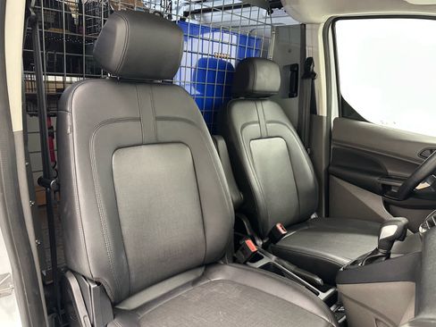 Used 2022 Ford Transit Connect XL image 16