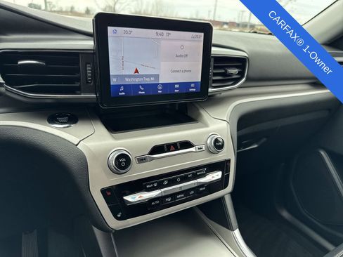 Used 2024 Ford Explorer XLT w/ Equipment Group 202A image 34