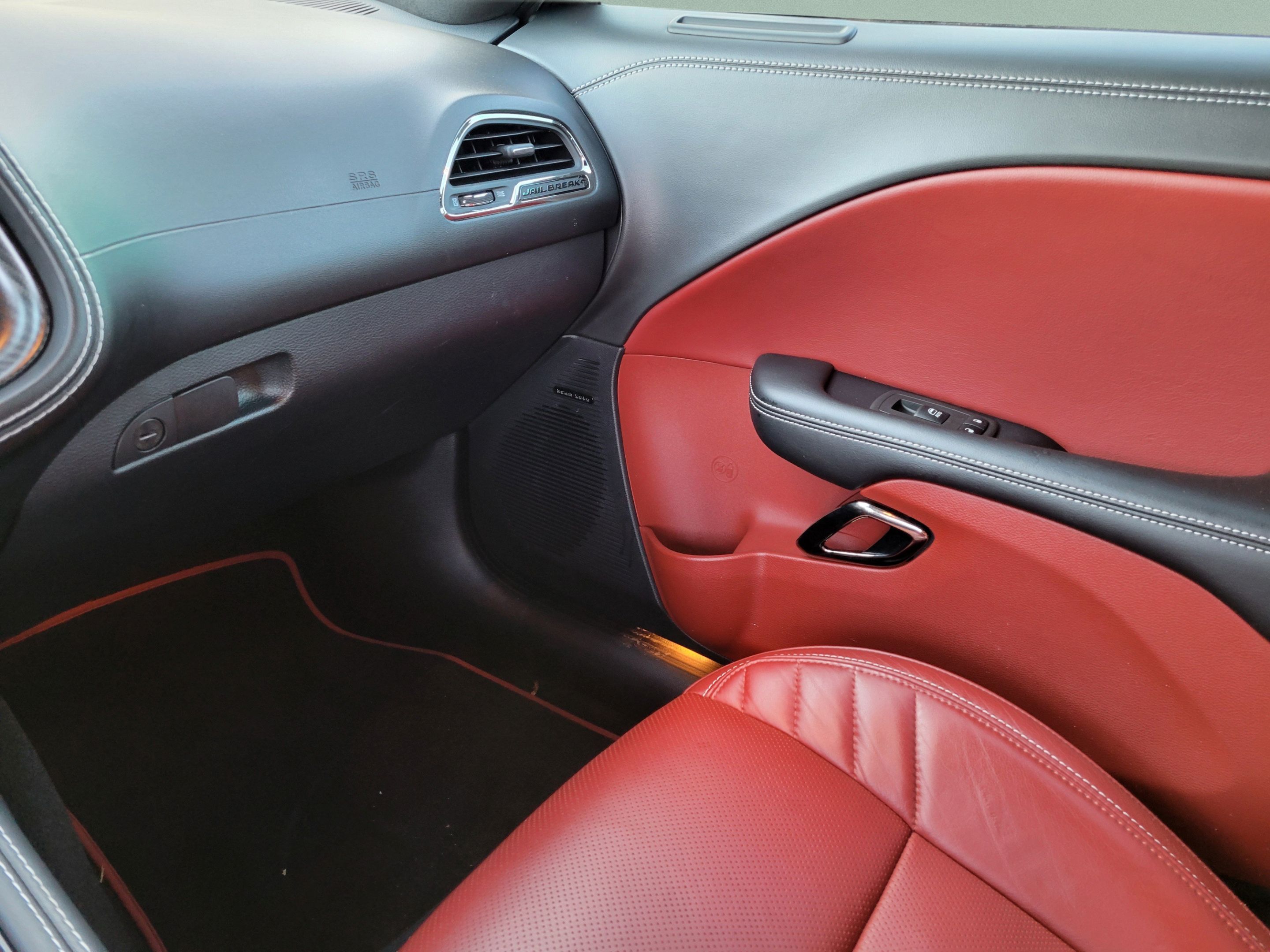 Used 2022 Dodge Challenger SRT Hellcat RWD image 19