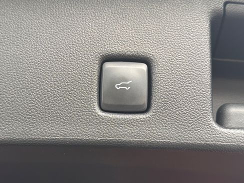 Used 2023 Ford Escape SE FWD image 19