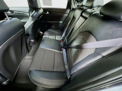 Used 2023 Kia Forte GT-Line w/ GT-Line Premium Package image 23