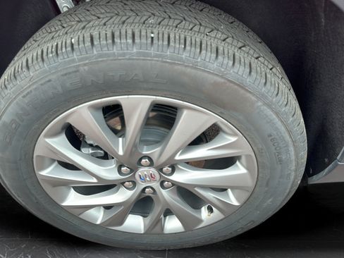 Used 2026 Buick Enclave Preferred AWD/4WD image 31