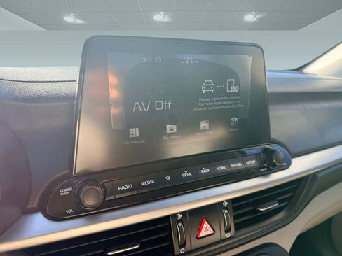 Used 2020 Kia Forte LXS image 27