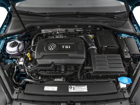 Used 2017 Volkswagen Golf S w/ Driver Assistance Package AWD/4WD image 14