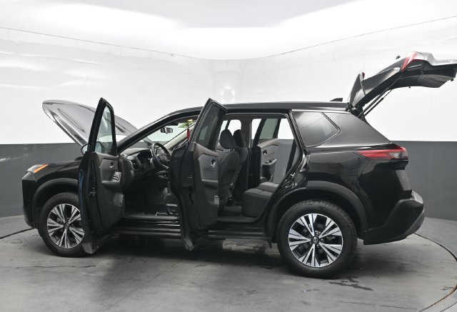Used 2021 Nissan Rogue SV AWD/4WD image 45