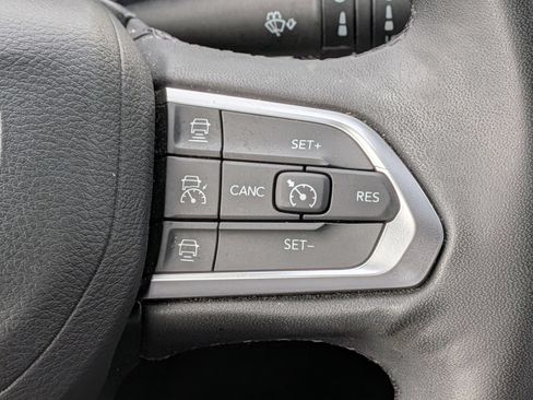 Used 2024 Jeep Compass Limited AWD/4WD image 19