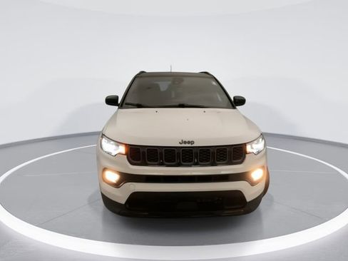 Used 2024 Jeep Compass Latitude w/ Altitude Special Edition AWD/4WD image 7