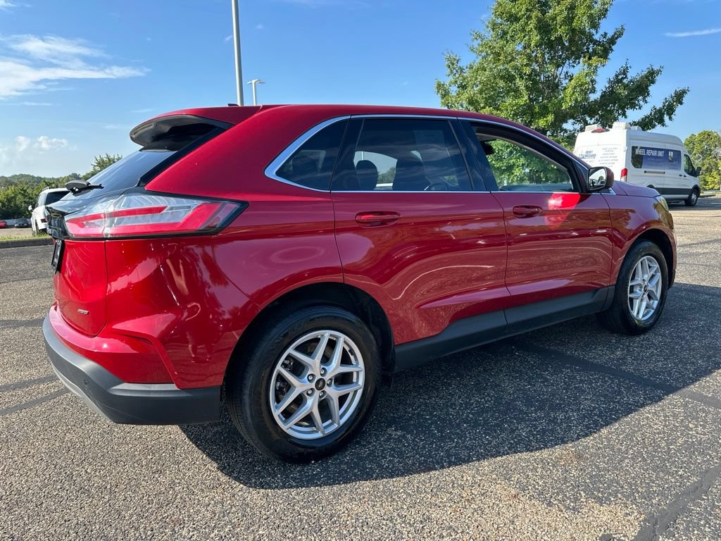Used 2023 Ford Edge SEL AWD/4WD image 12