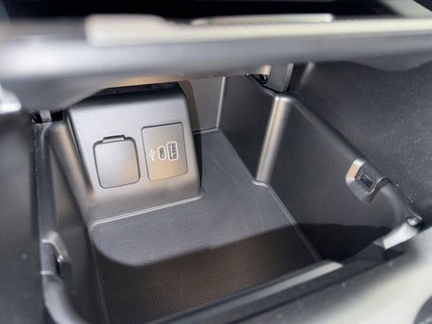 Used 2025 Ford Explorer Active image 22