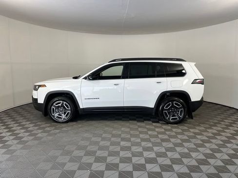 Used 2026 Jeep Cherokee Limited AWD/4WD image 4