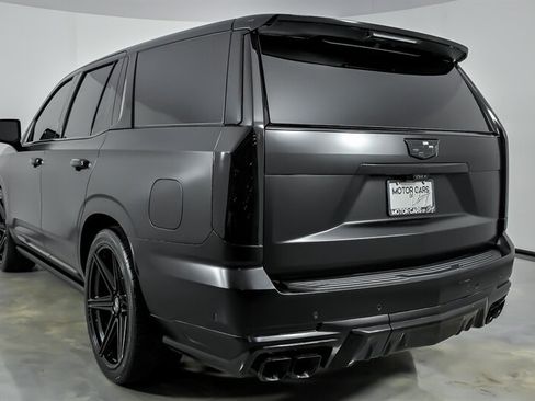 Used 2026 Cadillac Escalade V AWD/4WD image 7