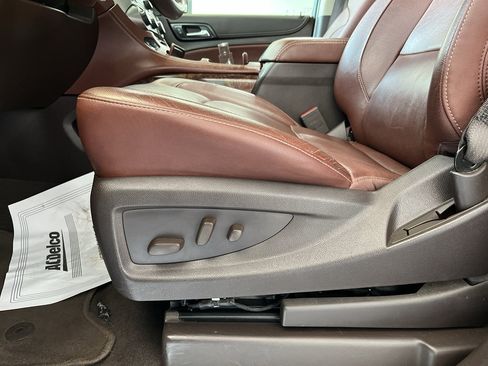 Used 2020 Chevrolet Tahoe Premier AWD/4WD image 14