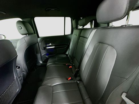 Certified 2025 Mercedes-Benz GLB 250 4MATIC image 31