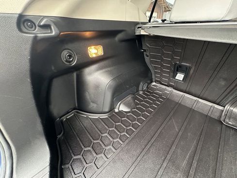 Used 2019 Subaru Crosstrek 2.0i Limited w/ Moonroof Package w/Navigation image 29