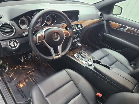 Used 2013 Mercedes-Benz C 300 4MATIC Sedan image 24