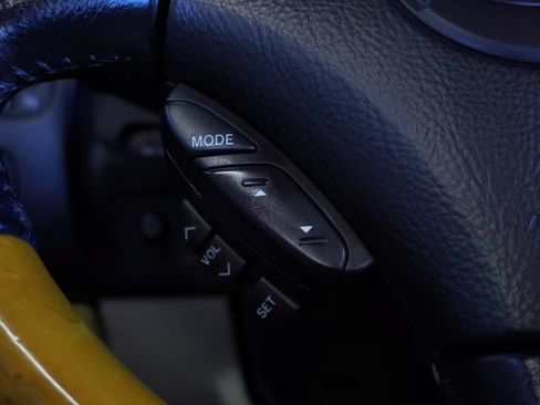 Used 2005 Lexus SC 430 Convertible RWD image 21
