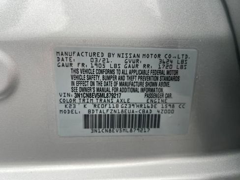 Used 2021 Nissan Versa SV image 17