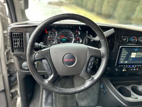 Used 2023 GMC Savana 2500 RWD image 48