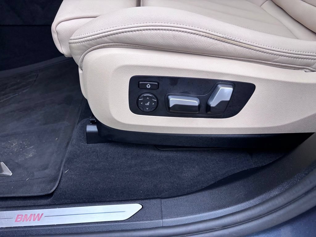 Used 2021 BMW X5 xDrive45e AWD/4WD image 16